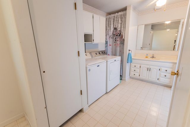 52 Curd Avenue, Williamsburg, KY 40769