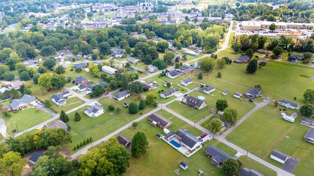 52 Curd Avenue, Williamsburg, KY 40769