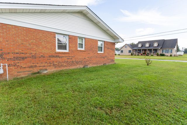 52 Curd Avenue, Williamsburg, KY 40769