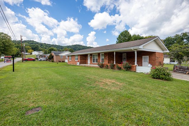 52 Curd Avenue, Williamsburg, KY 40769