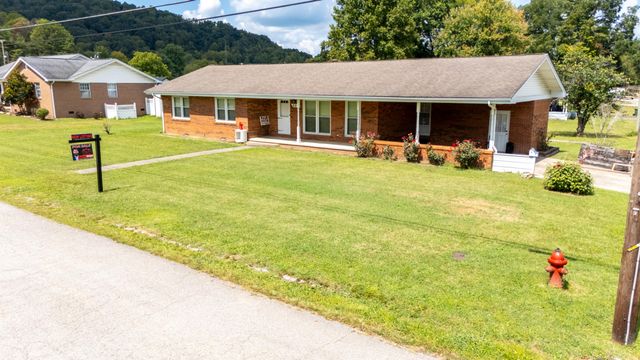 52 Curd Avenue, Williamsburg, KY 40769