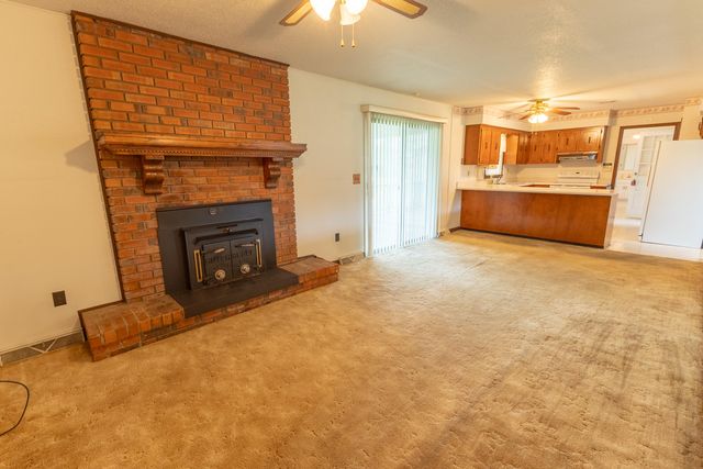 52 Curd Avenue, Williamsburg, KY 40769