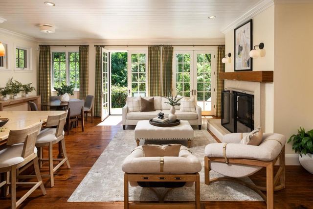 25550 Moody Road, Los Altos Hills, CA 94022