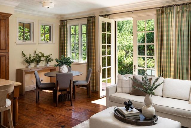 25550 Moody Road, Los Altos Hills, CA 94022