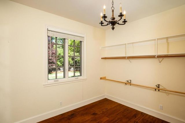 25550 Moody Road, Los Altos Hills, CA 94022