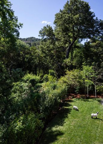 25550 Moody Road, Los Altos Hills, CA 94022