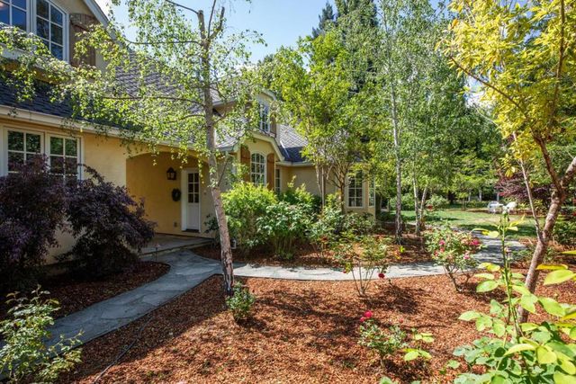 25550 Moody Road, Los Altos Hills, CA 94022