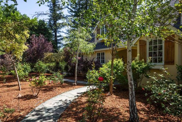25550 Moody Road, Los Altos Hills, CA 94022
