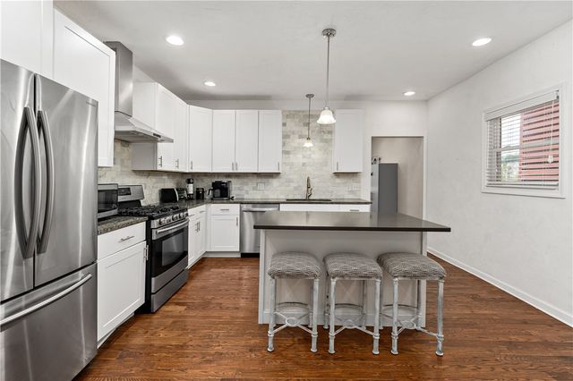 239 ALBERT ST, Pittsburgh, PA 15211