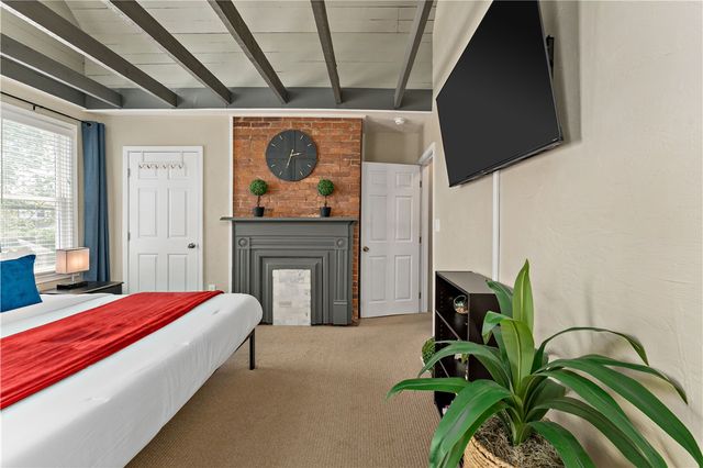 239 ALBERT ST, Pittsburgh, PA 15211