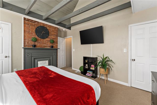 239 ALBERT ST, Pittsburgh, PA 15211