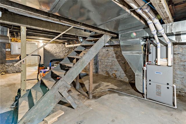 239 ALBERT ST, Pittsburgh, PA 15211