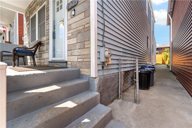 239 ALBERT ST, Pittsburgh, PA 15211