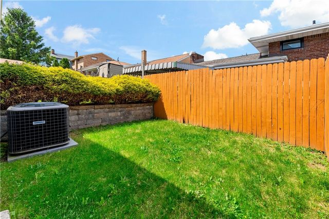 239 ALBERT ST, Pittsburgh, PA 15211