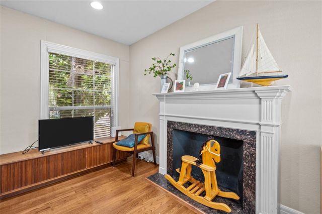 2311 Addison Road, Houston, TX 77030
