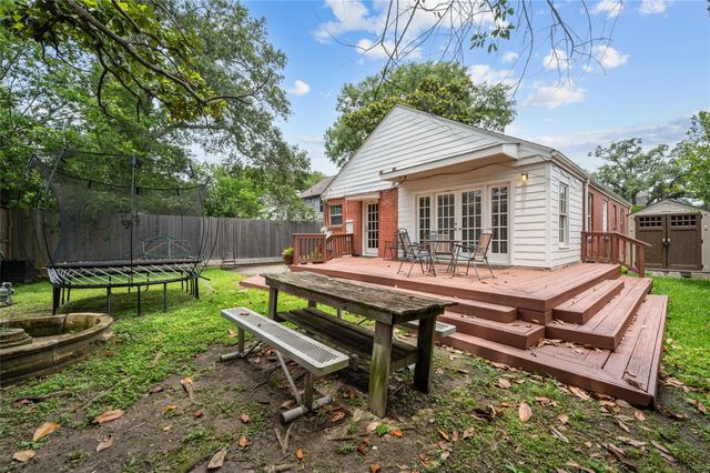 2311 Addison Road, Houston, TX 77030