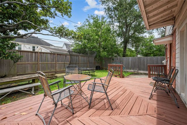 2311 Addison Road, Houston, TX 77030