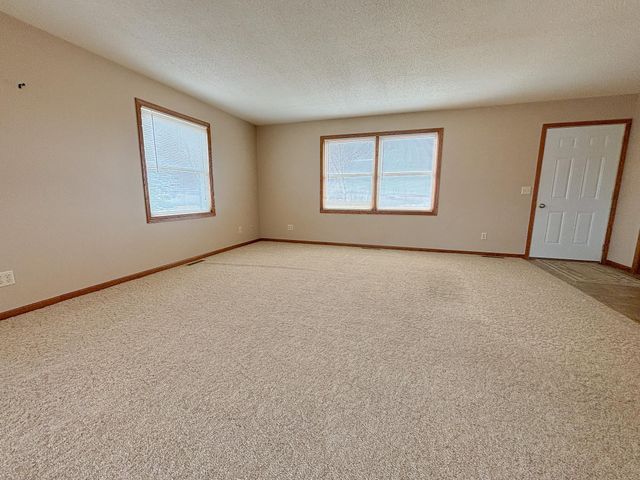 32807 200th Street, Underwood, MN 56586