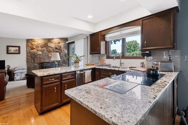 31021 North River Road, Harrison Twp, MI 48045