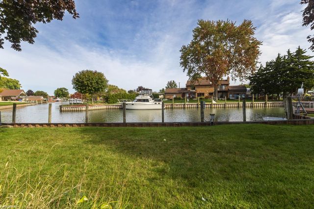 31021 North River Road, Harrison Twp, MI 48045