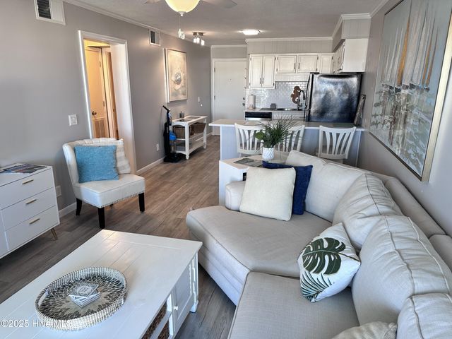 301 E Commerce Way Road E 310, Atlantic Beach, NC 28512