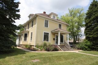 610 S 3rd Street, Geneva, IL 60134
