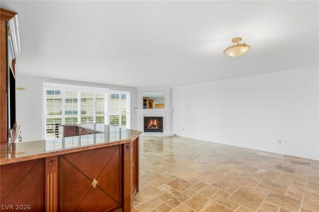 2747 Paradise Road 501, Las Vegas, NV 89109
