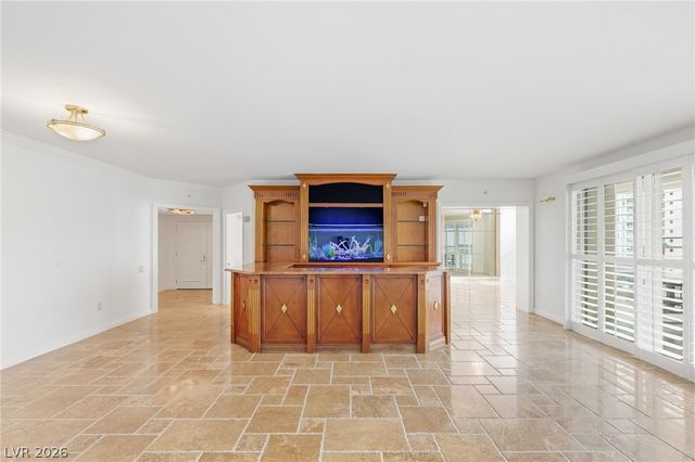 2747 Paradise Road 501, Las Vegas, NV 89109