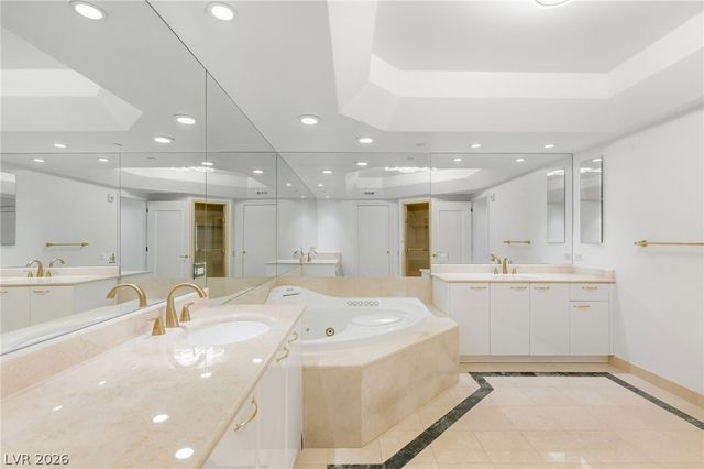 2747 Paradise Road 501, Las Vegas, NV 89109