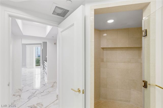 2747 Paradise Road 501, Las Vegas, NV 89109
