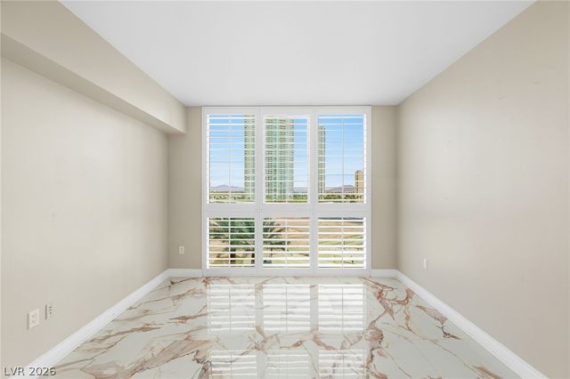 2747 Paradise Road 501, Las Vegas, NV 89109