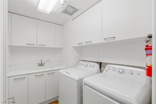 2747 Paradise Road 501, Las Vegas, NV 89109