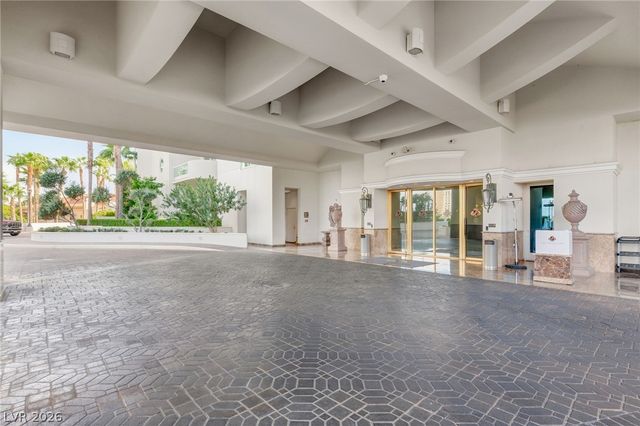 2747 Paradise Road 501, Las Vegas, NV 89109