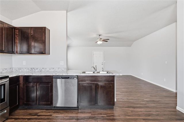 21303 W 219th Street, Spring Hill, KS 66083