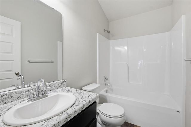 21303 W 219th Street, Spring Hill, KS 66083