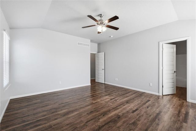 21303 W 219th Street, Spring Hill, KS 66083