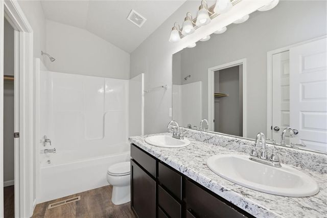 21303 W 219th Street, Spring Hill, KS 66083