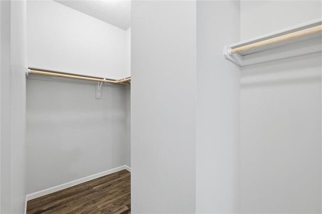 21303 W 219th Street, Spring Hill, KS 66083