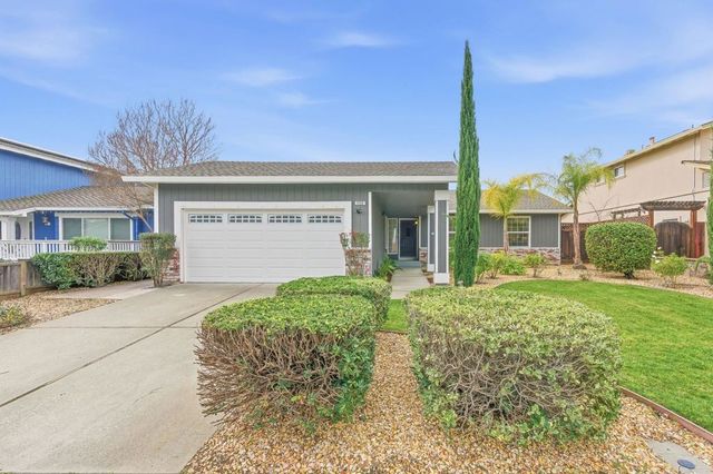 7724 Turquoise St, Dublin, CA 94568
