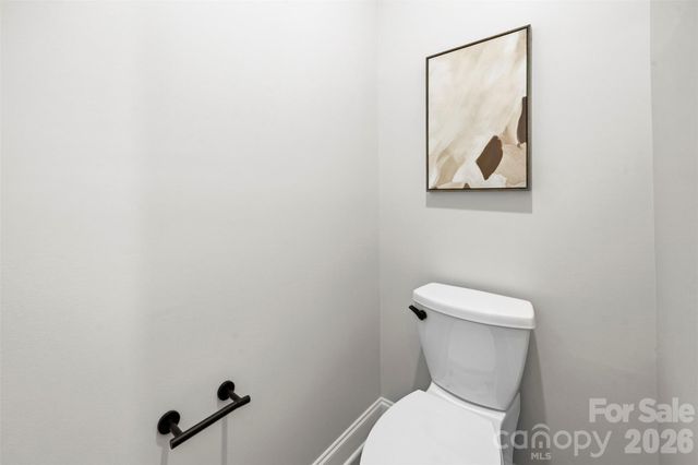 105 N Smallwood Place, Charlotte, NC 28216