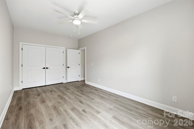 105 N Smallwood Place, Charlotte, NC 28216