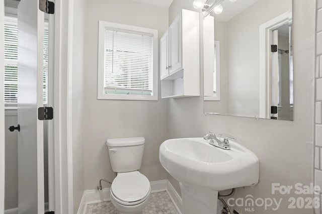 6308 Covecreek Drive, Charlotte, NC 28215