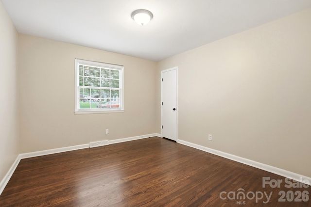 6308 Covecreek Drive, Charlotte, NC 28215