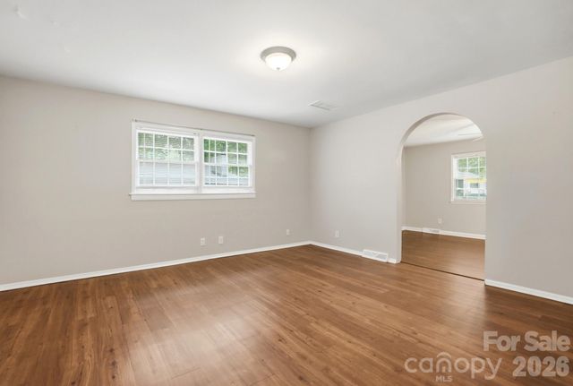 6308 Covecreek Drive, Charlotte, NC 28215