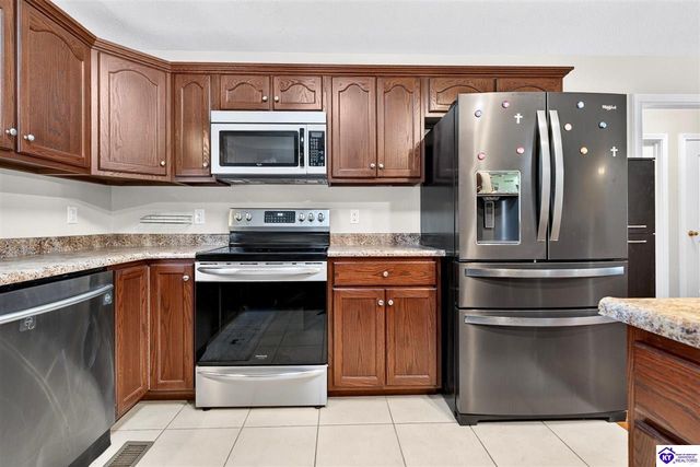 154 Wiltshire Avenue, Radcliff, KY 40160