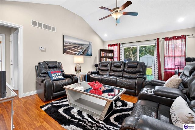 154 Wiltshire Avenue, Radcliff, KY 40160