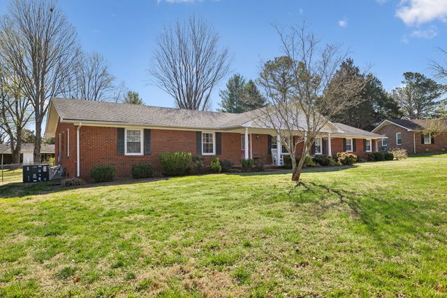 2558 Peace Pl, Murfreesboro, TN 37130