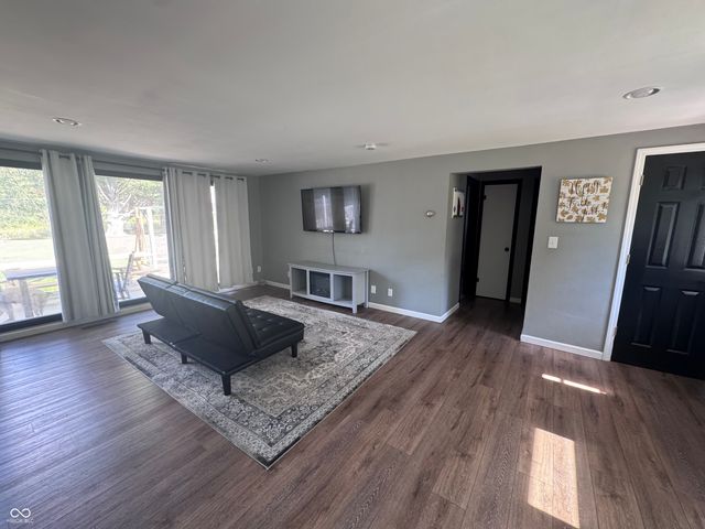 2430 W Us 136 Highway, Crawfordsville, IN 47933