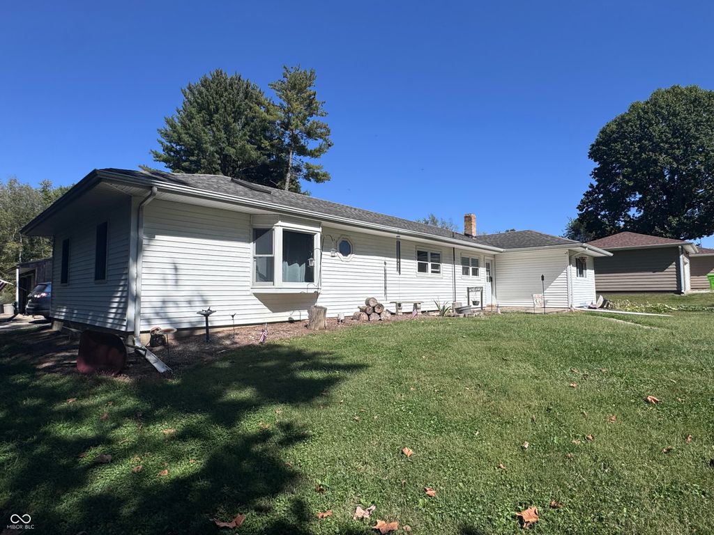 2430 W Us 136 Highway, Crawfordsville, IN 47933