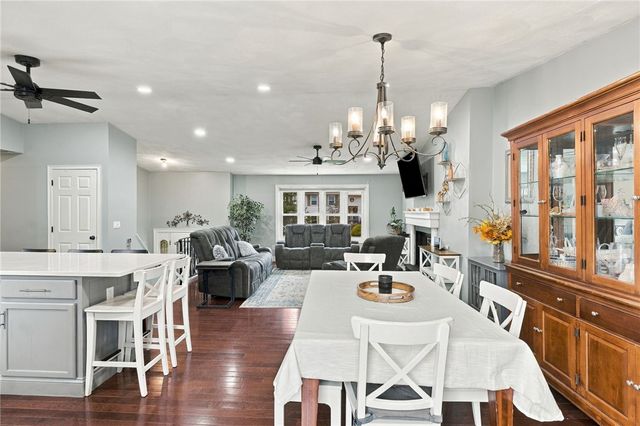 7 Cindy Circle, Johnston, RI 02919